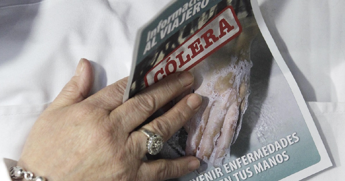 Minsal confirma caso importado de cólera en menor de edad: ¿qué es y cuáles son los síntomas?