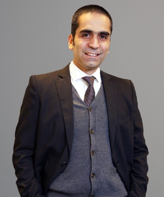 Tras inesperada renuncia de Maximiliano Luksic: Canal 13 anuncia a su reemplazo interino