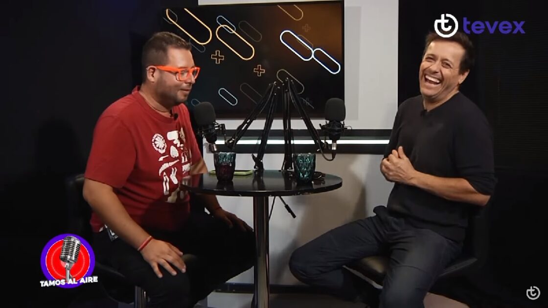 Álvaro Morales recordó cuando lo pillaron en pleno encuentro íntimo con famosa animadora