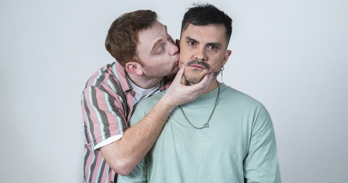 Manuel Castro, hijo de Paola Volpato, protagoniza comedia musical junto al ex Rojo Daniel Donoso