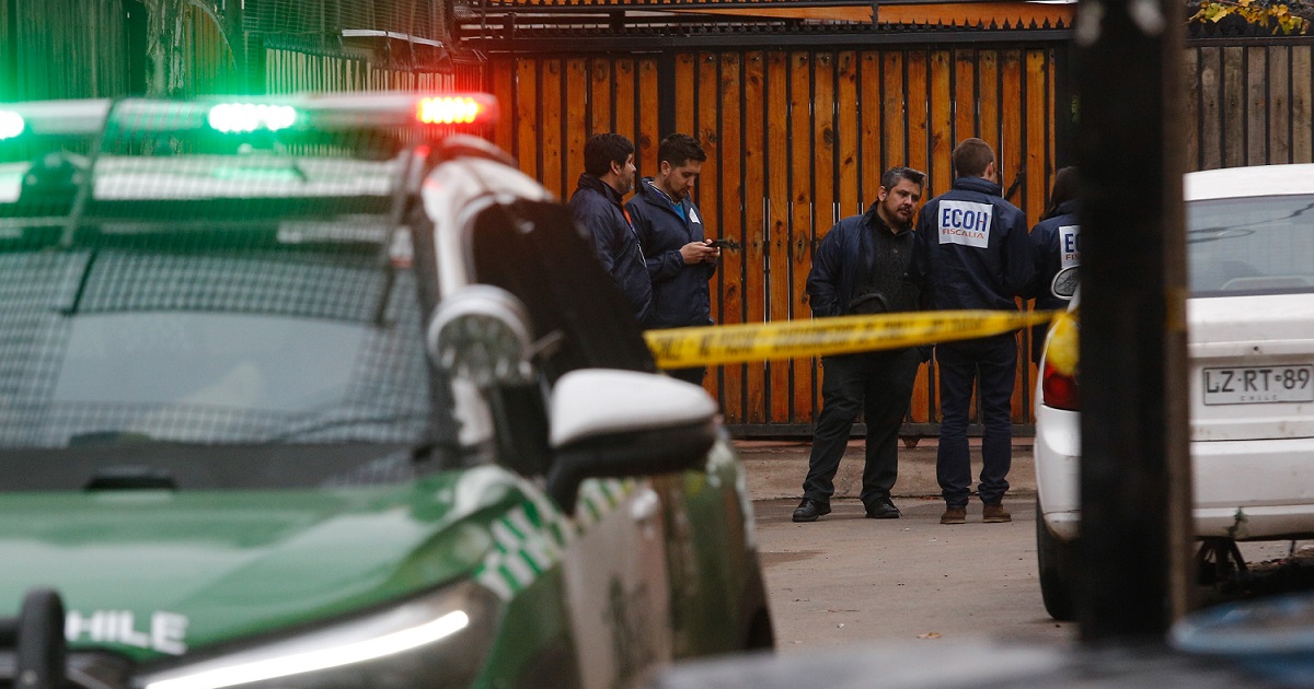 Hombre frustró robo de su vehículo en Maipú: se defendió a balazos de tres delincuentes
