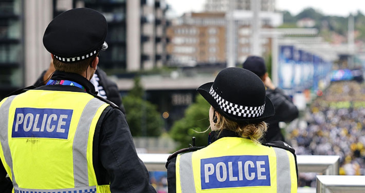 Dos niños condenados por asesinato con machete en Inglaterra