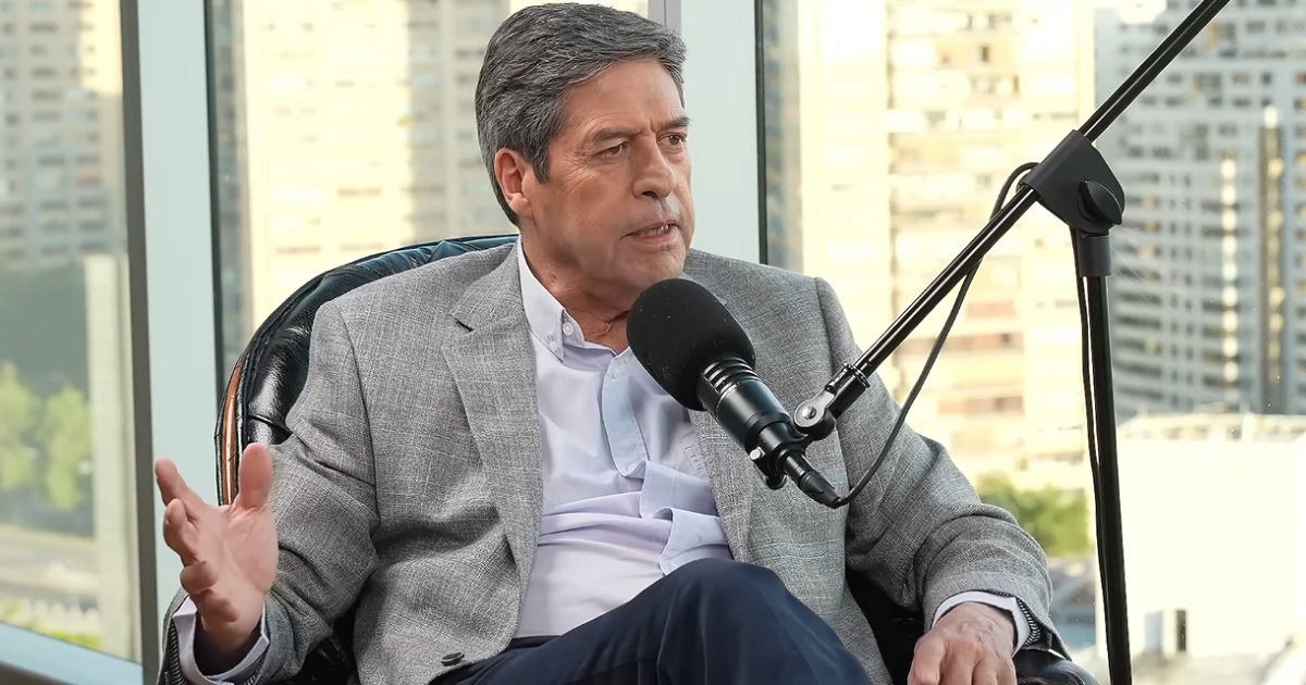 ¿Qué fue de Raúl Alcaíno? Así es el presente del animador de Noche de ronda y exalcalde de Santiago