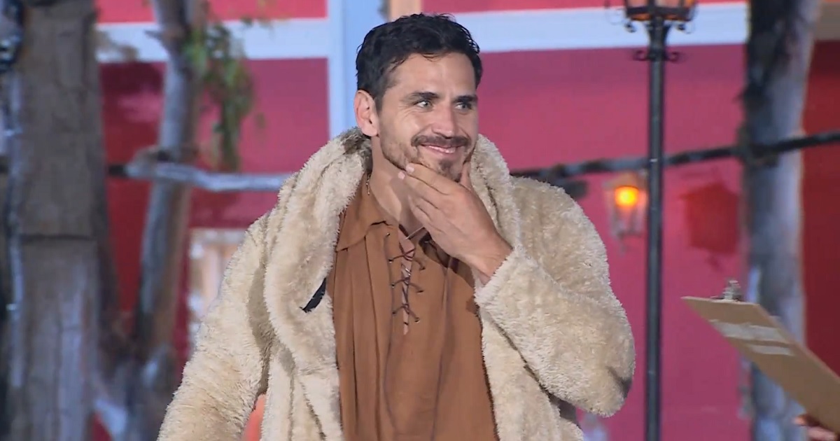 Pangal Andrade reveló que conocida figura de TV lo dejó plantado en una cita 