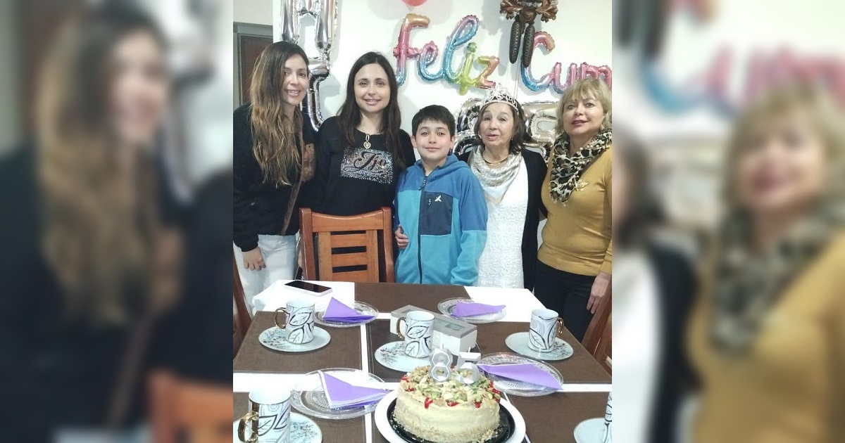 Última celebración de cumpleaños de María Elcira Contreras 