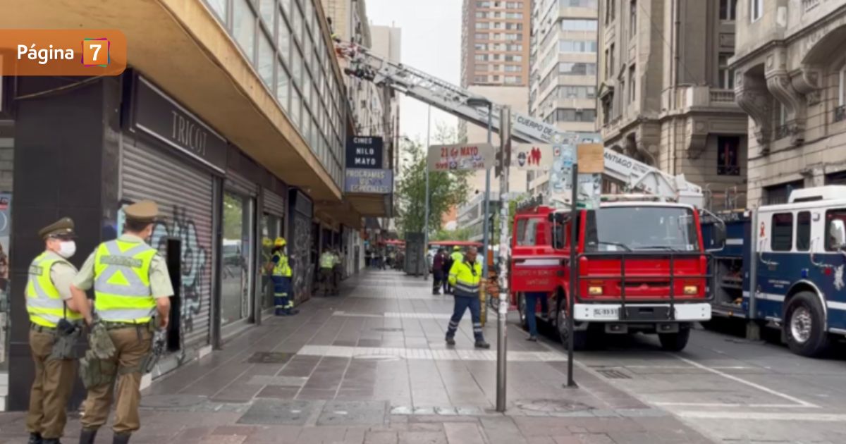 Una persona fallecida y dos lesionadas dejó emergencia por gas tóxico en galería de Santiago