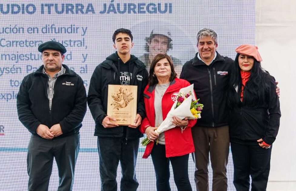 Claudio Iturra recibió importante reconocimiento póstumo por La Ruta de la Patagonia