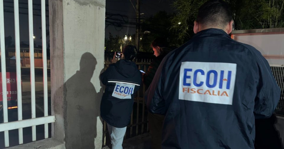 Adolescente es asesinado a balazos en plaza de Huechuraba: autores realizaron al menos 15 disparos