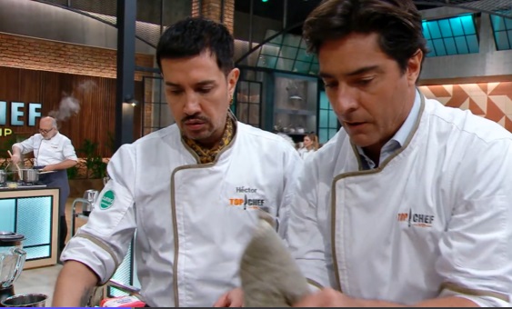 Cristián Riquelme en la cocina de Top Chef VIP