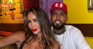Sonia Isaza publicó encendidas fotos con Arturo Vidal para celebrar su relación Orgullosa