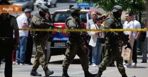 Hombre tomo de rehén a trabajadora de AFP