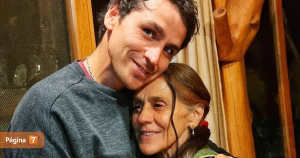 Pangal Andrade celebró con su madre María Astorga triunfo de Ganar o Servir: "La verdadera reina"