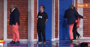 ¿Aludió a Cecilia Bolocco? La broma de Toto Acuña a Kike Morandé que casi pasa desapercibida