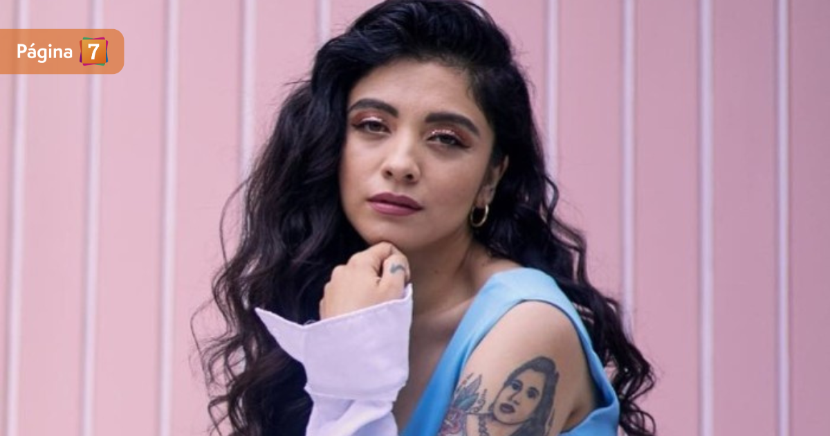 Mon Laferte sorprendió con radical cambio de apariencia: 