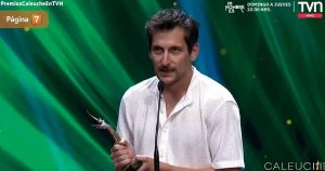 Gabriel Urzúa triunfó en los Premios Caleuche y se lo dedicado a su padre enfermo