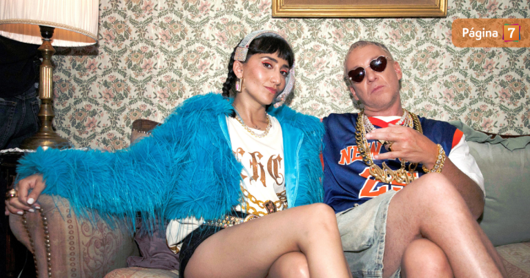 Martín Cárcamo y Viviana Paulina promocionan nueva temporada de Qué dice Chile con cómico videoclip