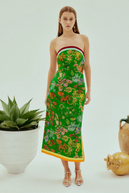 Karen Doggenweiler se lució con vestido "boho chic" en primera conferencia de Viña: este es tu valor