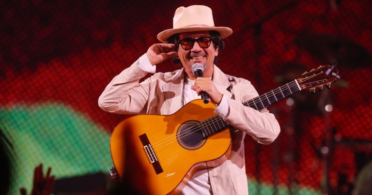 Bacilos sufrió fail en el escenario de Viña 2025 producto de los nervios: 