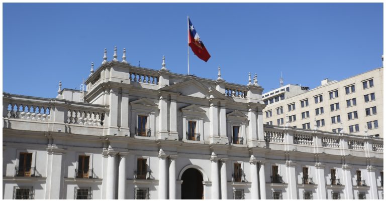 Carabinero fallece en el Palacio de La Moneda: se investigan las circunstancias