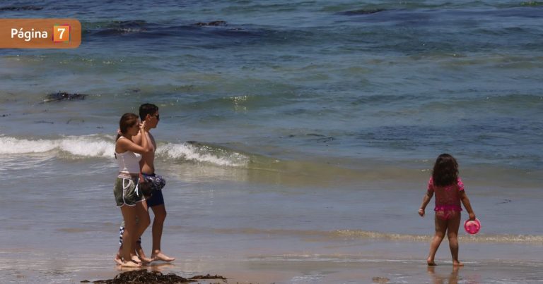 Hombre de 50 años murió ahogado en playa de Algarrobo: zona no estaba autorizada para el baño
