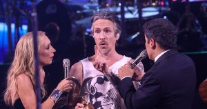 Inglés de Rafael Araneda y Karen Doggenweiler generó múltiples reacciones en Viña 2025