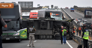 Entregan principal teoría sobre lo que causó el fatal choque de buses en Ruta 5 Norte