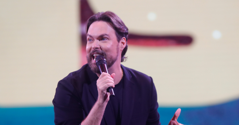 ¿Cuánto le pagaron a George Harris por su fallido show de 28 minutos en Viña 2025?