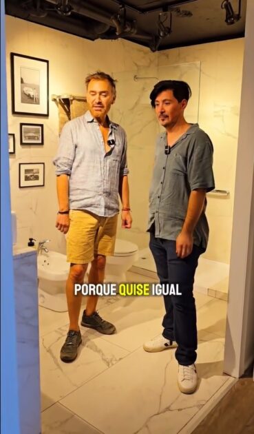 Jordi Castell mostró su casa: tiene baño sin puerta