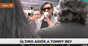 ex 'Rojo' Juan David Rodríguez cantó el Ave María en funeral de Tommy Rey