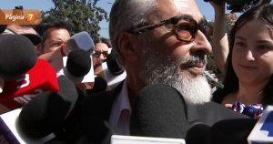 Caótica llegada de Parived al Centro de Justicia: enfrentará juicio abreviado por Caso Relojes