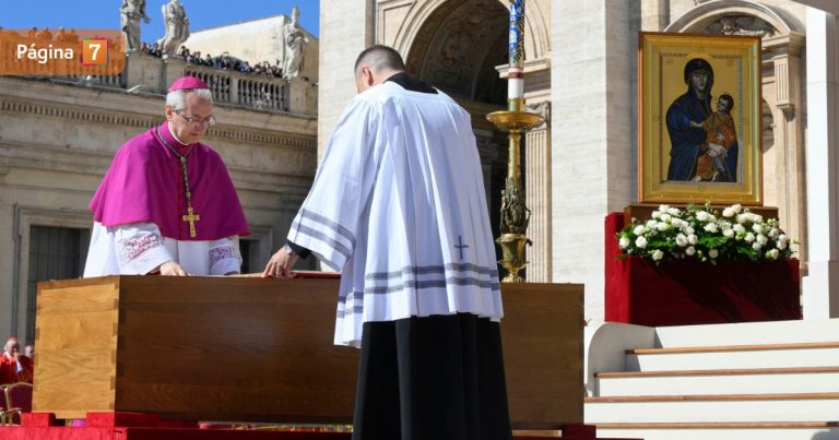 Fieles despiden al papa Francisco en su funeral y entierro: también asistieron líderes mundiales