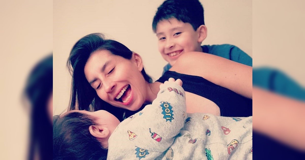 Paulina López y sus dos hijos Víctor y Alonso 