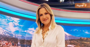 Nótese los calcetines Michelle Adam compartió foto de su niñez y reveló historia con su mamá