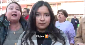 Tenso momento en votaciones periodista de CNN arrojó celular de adherente de Jaude que la increpó