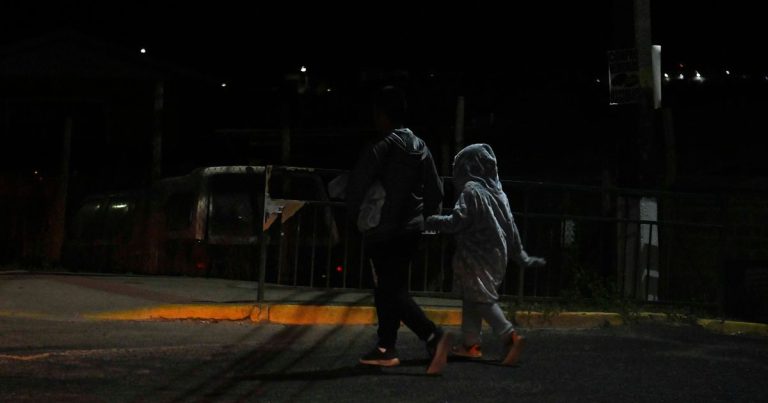 Sistema frontal deja más de 380 mil hogares sin suministro eléctrico en el sur de Chile