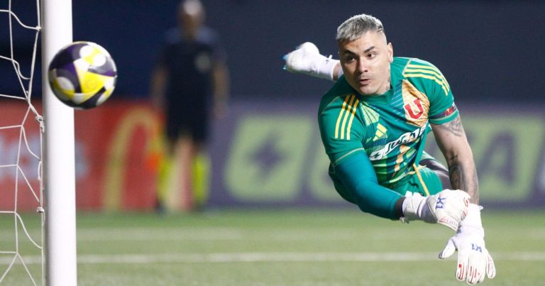 Cristóbal Campos volvió a la cancha tras su amputación: recibió ovación del público