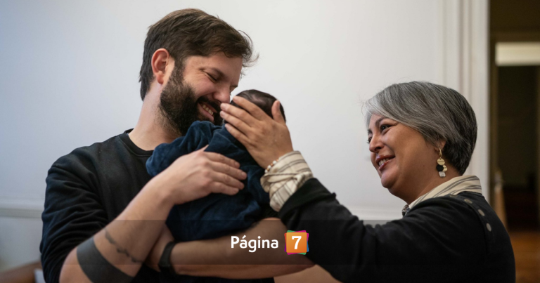 Presidente Boric y su hija Violeta recibieron 