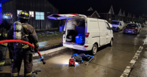 prendió cigarro y auto explotó