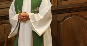 Sacerdote de Los Andes es acusado de mantener relación con feligresa