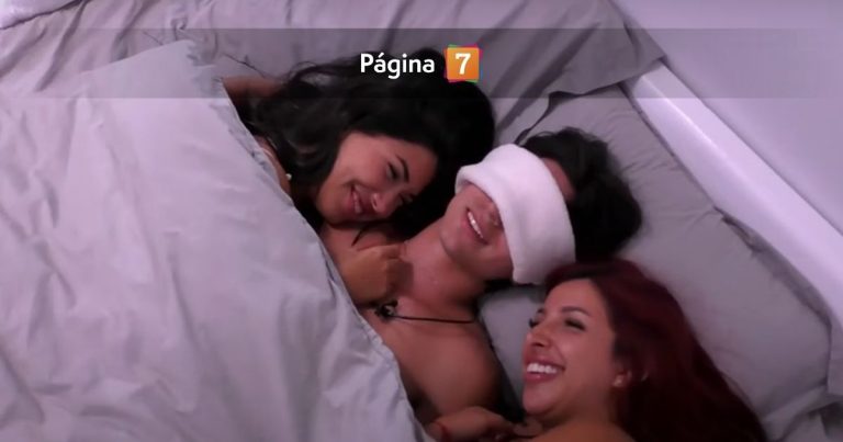 El encendido momento de Eskarcita, Chilota y Alan en Mundos Opuestos: se dieron un 'beso de tres'