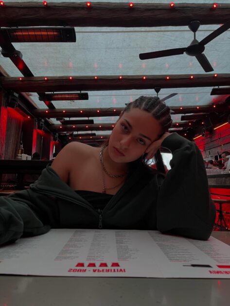 Helen Mrugalski, Sofía de Sres. Papis