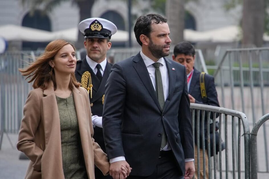 Revelan que actriz Paula Luchsinger tendría romance con subsecretario: imagen en redes la delató