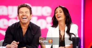 Nuevo panelista debutó este lunes en Hay que decirlo: sorprendió al panel con regalo