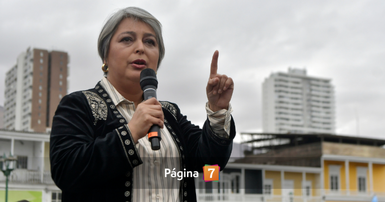 Jara realizó autocrítica por desempeño en debate y aseguró que no se arrepiente de cruce con Kast