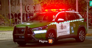 Automóvil chocó con patrulla de Carabineros y logró escapar en medio de persecución