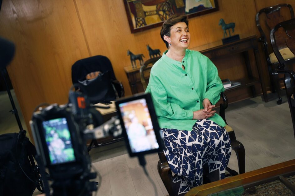 El obrero que me enamoró: revelan las primeras imágenes de la nueva mininovela vertical de Canal 13