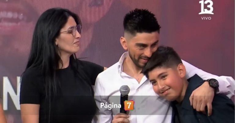 Kanela celebró su cumpleaños en Hay que decirlo: se emocionó con tierna sorpresa de su esposa e hijo
