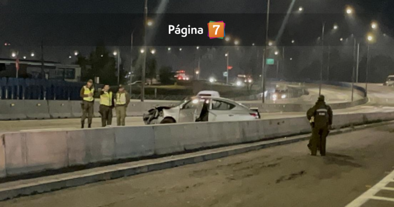 Dos mujeres son atropelladas al cruzar la Autopista Central: permanecen en riesgo vital