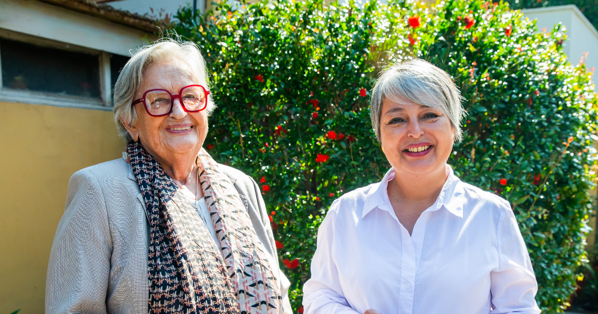 Luisa Duran y Jeannette Jara