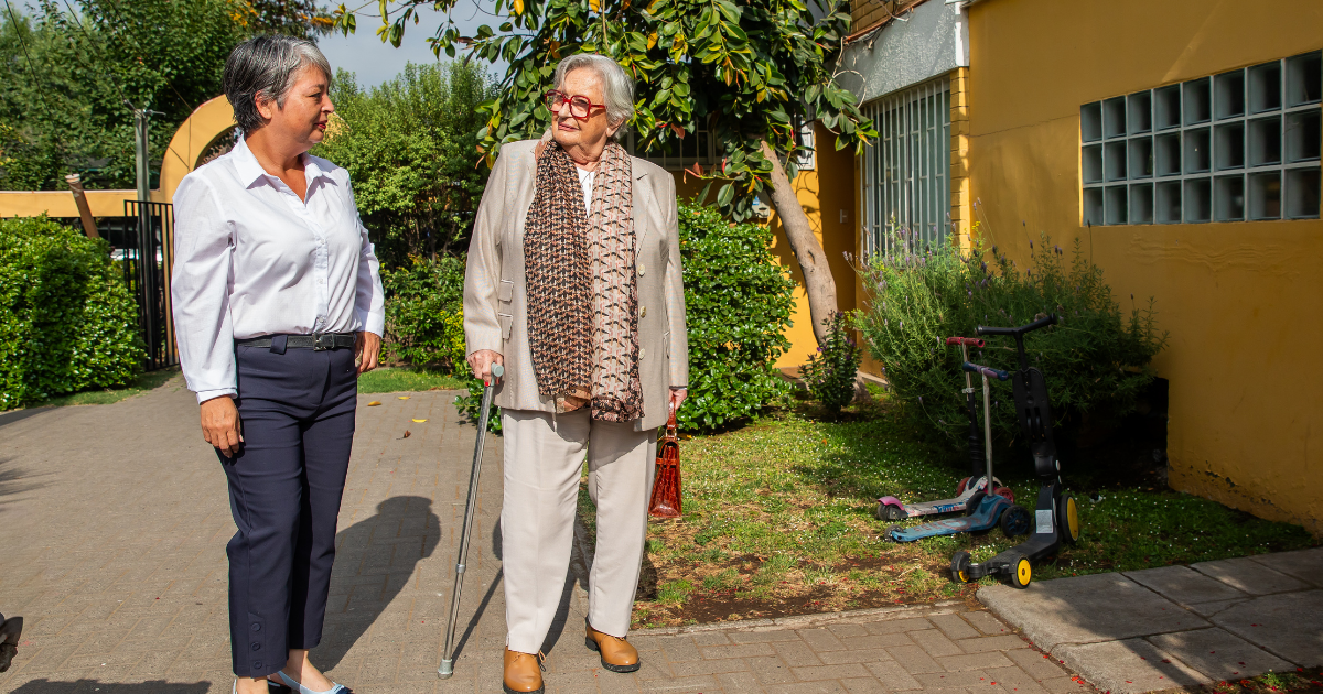 Luisa Durán y Jeannete Jara